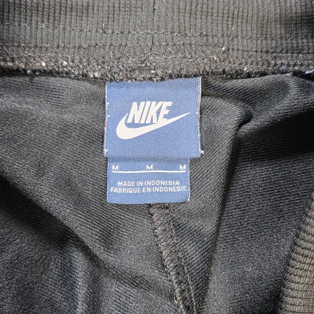 Nike Track Pants Women's Size M Black White Pintuck Piping Logo Activewear